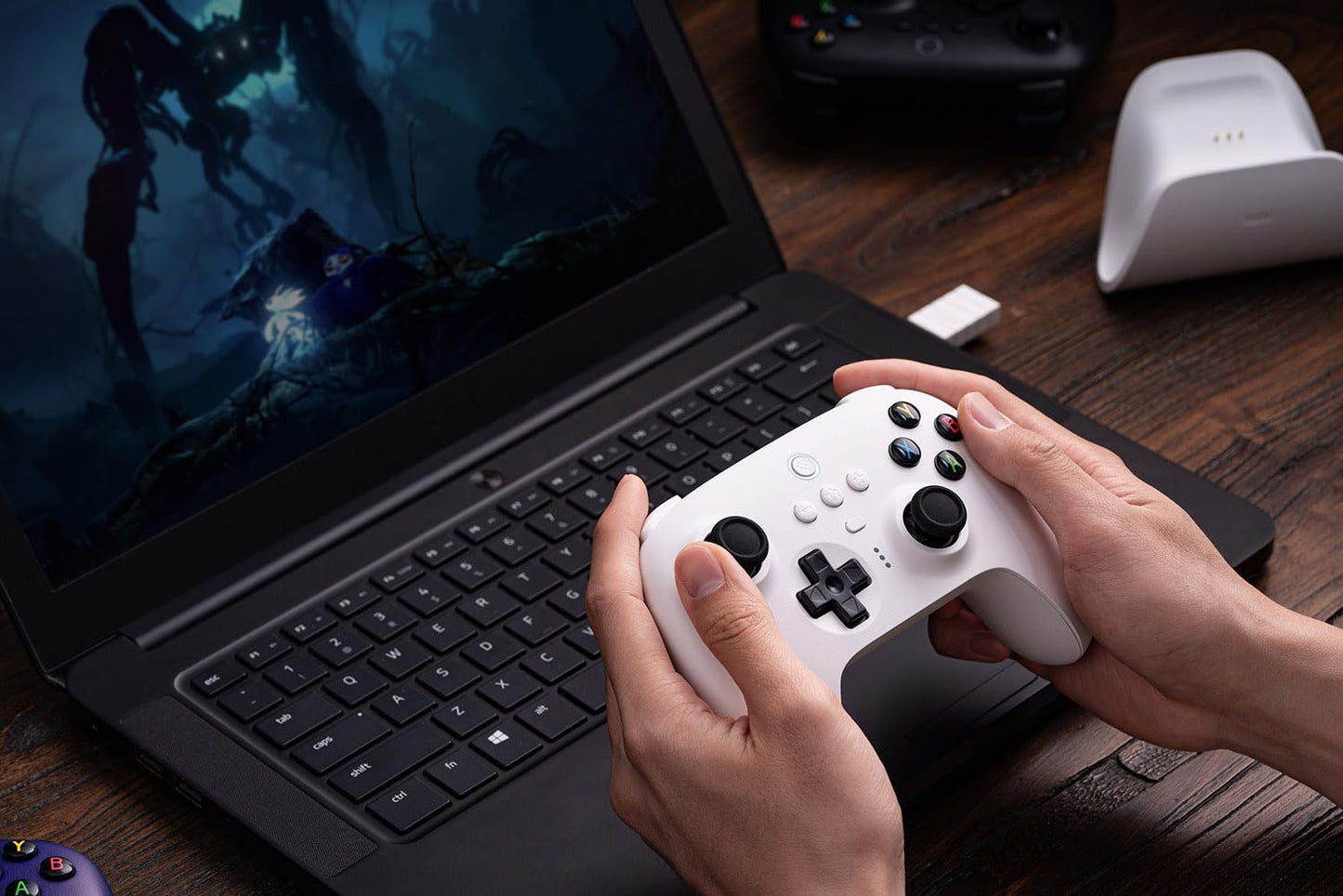 8Bitdo Ultimate 2.4G Wireless Controller - Hall Effect Joystick, Charging Dock, PC/Android/Steam Deck/Apple, White