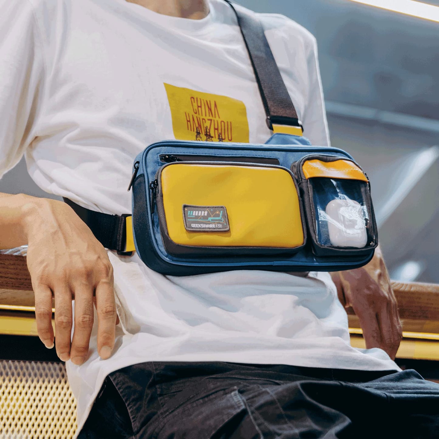 GeekShare Switch Carrying Case - Large Capacity Nylon Messenger Bag, Blue & Yellow, Compatible with Nintendo Switch & Switch OLED