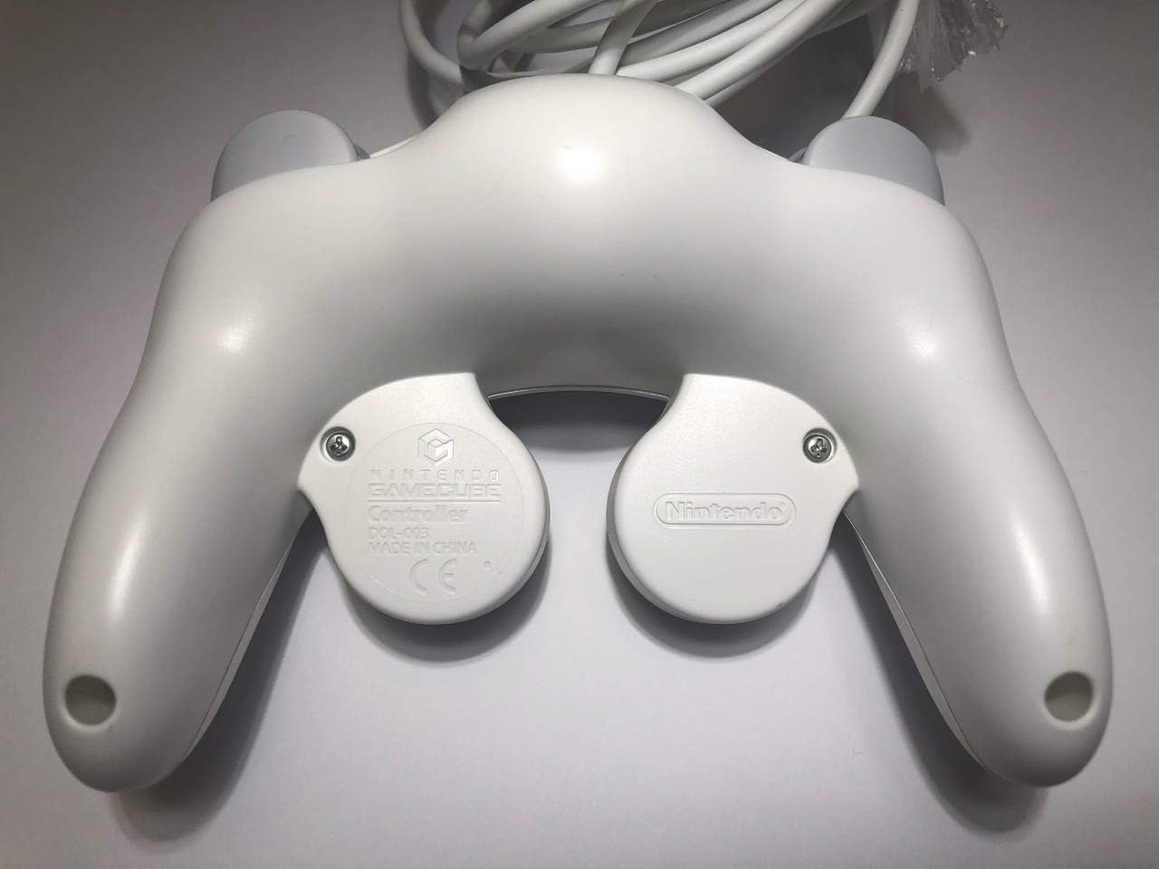 Nintendo Official White Classic Gamecube Controller - Model 4902370516456