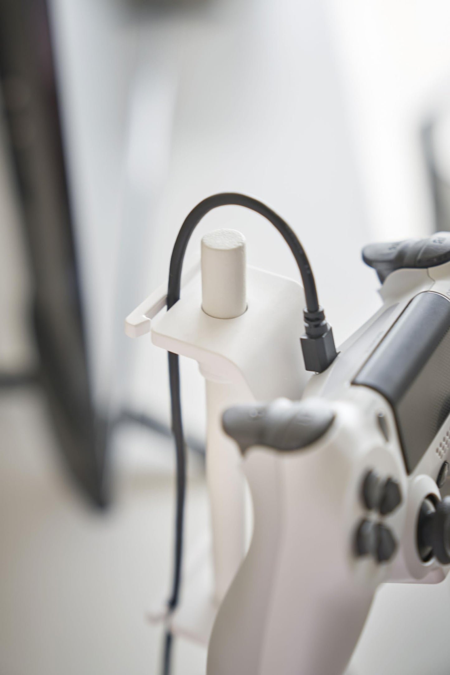 YAMAZAKI Smart Universal Adjustable Game Controller Stand - Alloy Steel, One Size, White, Model 5088-P