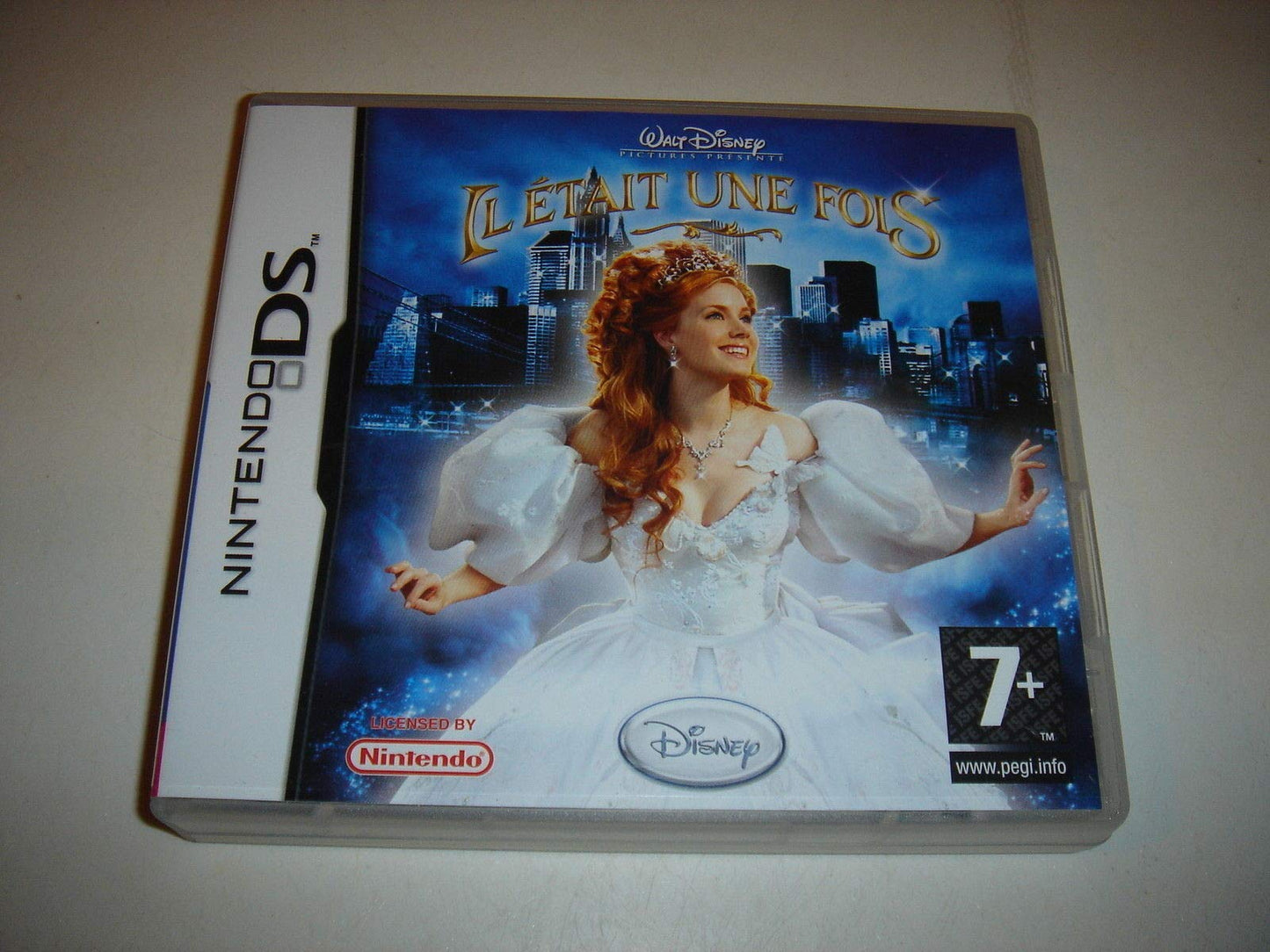 character-themeds Enchanted - Nintendo DS
