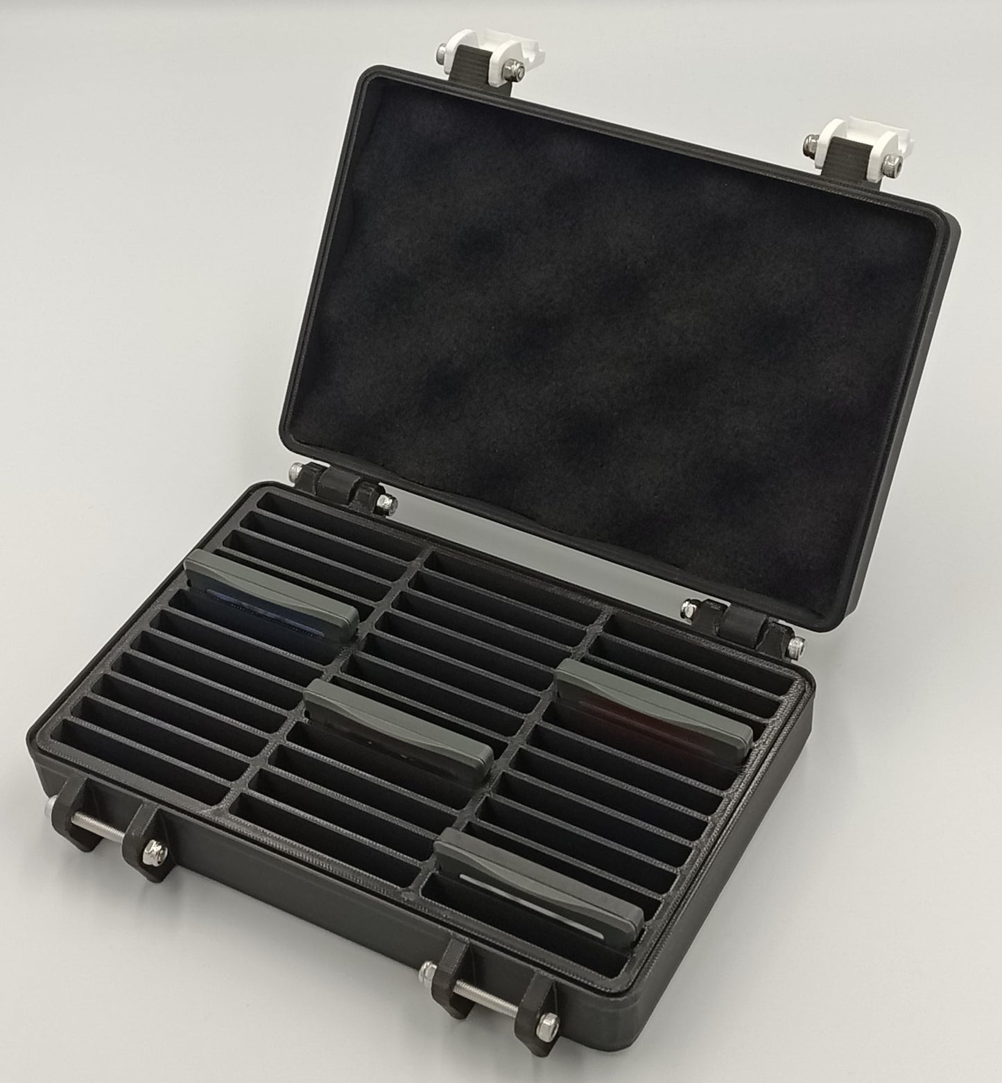 Generic Rugged Carrying Case for Game Boy Advance - Holds 36 Games - Black