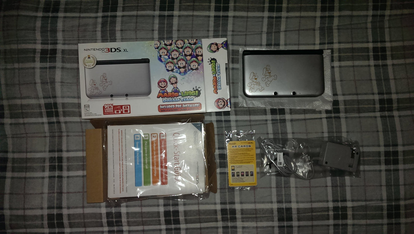 Nintendo 3DS XL - Silver, Mario & Luigi Dream Team Limited Edition, Model SPRSVMDR