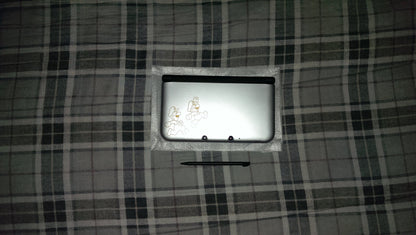 Nintendo 3DS XL - Silver, Mario & Luigi Dream Team Limited Edition, Model SPRSVMDR