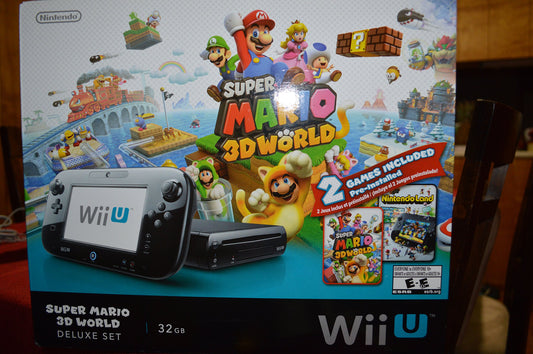 Nintendo Wii U Deluxe Set Bundle - Super Mario 3D World & Nintendo Land - Black 32GB